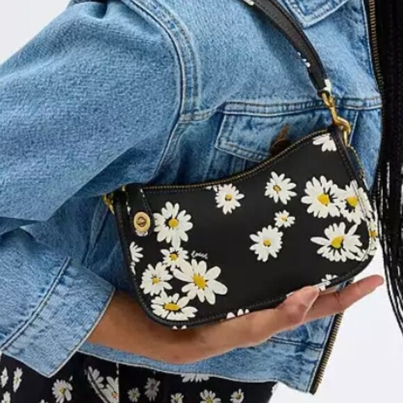 NEW Coach Swinger 20 with floral print Glovetanned leather - Picture 1 of 13